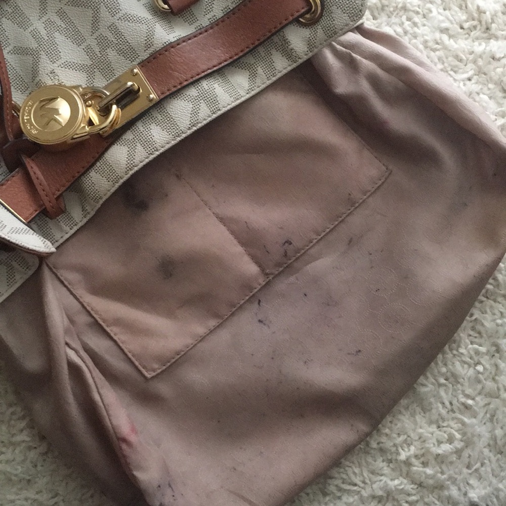 Large Michael Kors Hamilton Purse - Picture 3 of 5